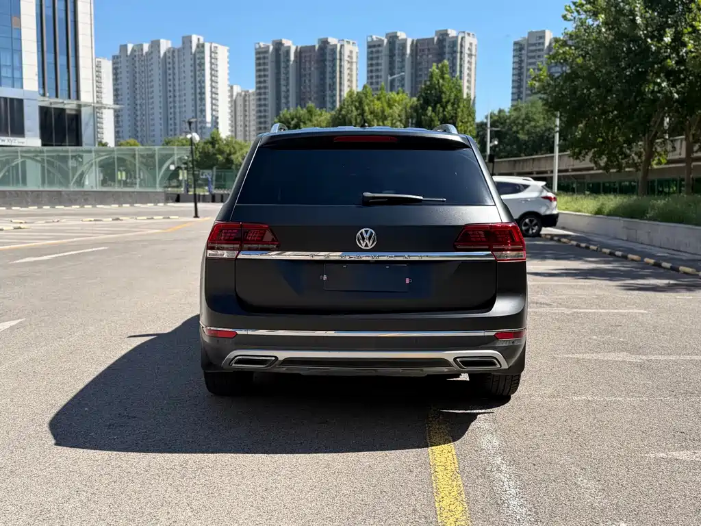 Volkswagen Teramont — миниатюра 5