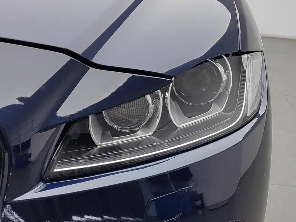Jaguar F-PACE — миниатюра 7