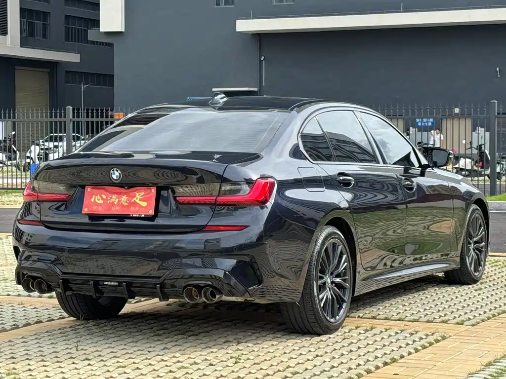 BMW 3 Series — миниатюра 4