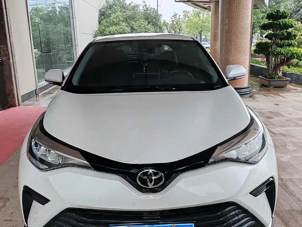 Toyota IZOA — миниатюра 3