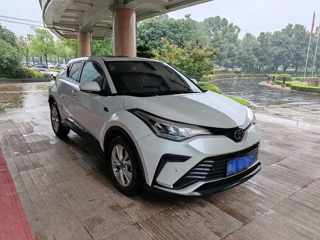 Toyota IZOA — миниатюра 5