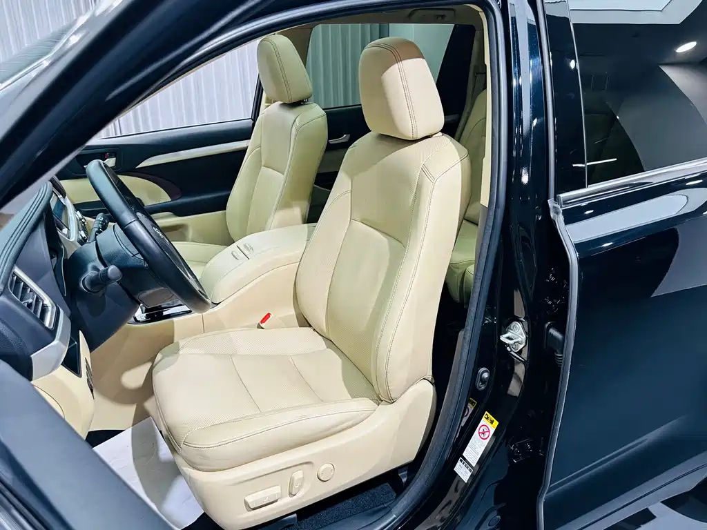 Toyota Highlander — миниатюра 12