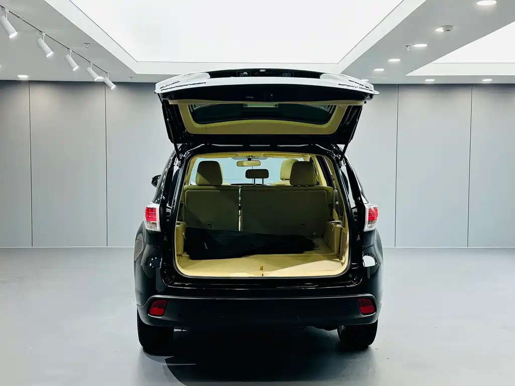 Toyota Highlander — миниатюра 27