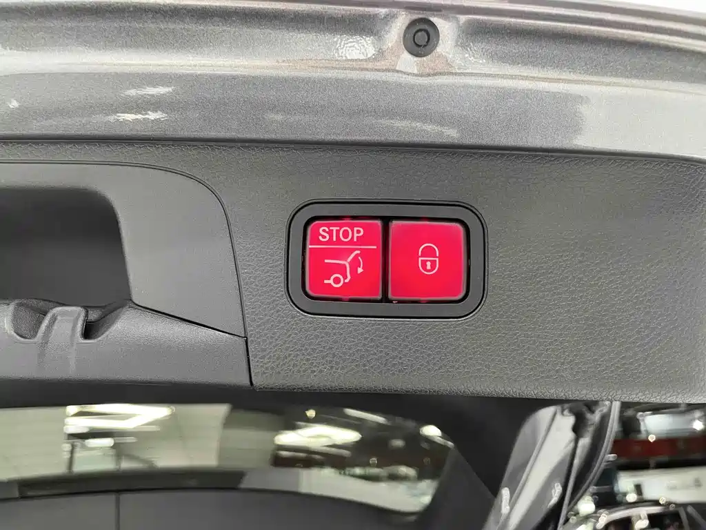 Mercedes-Benz GLC — миниатюра 16