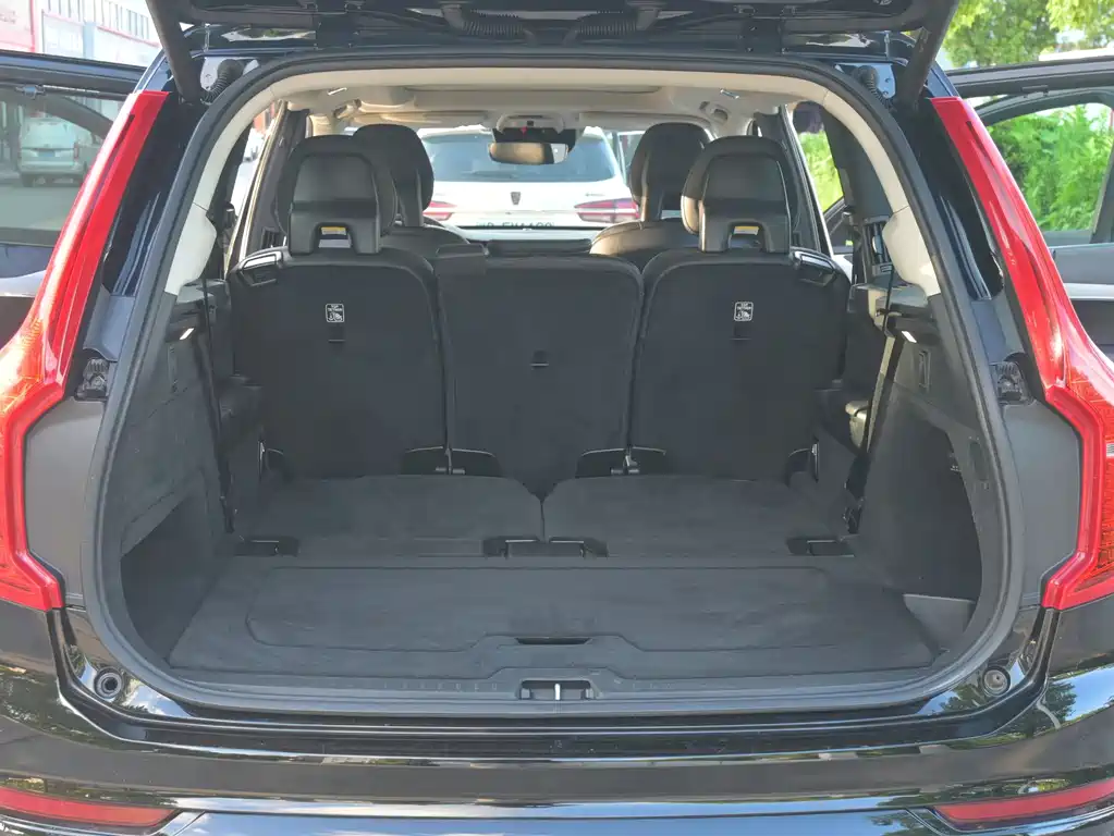 Volvo XC90 — миниатюра 16