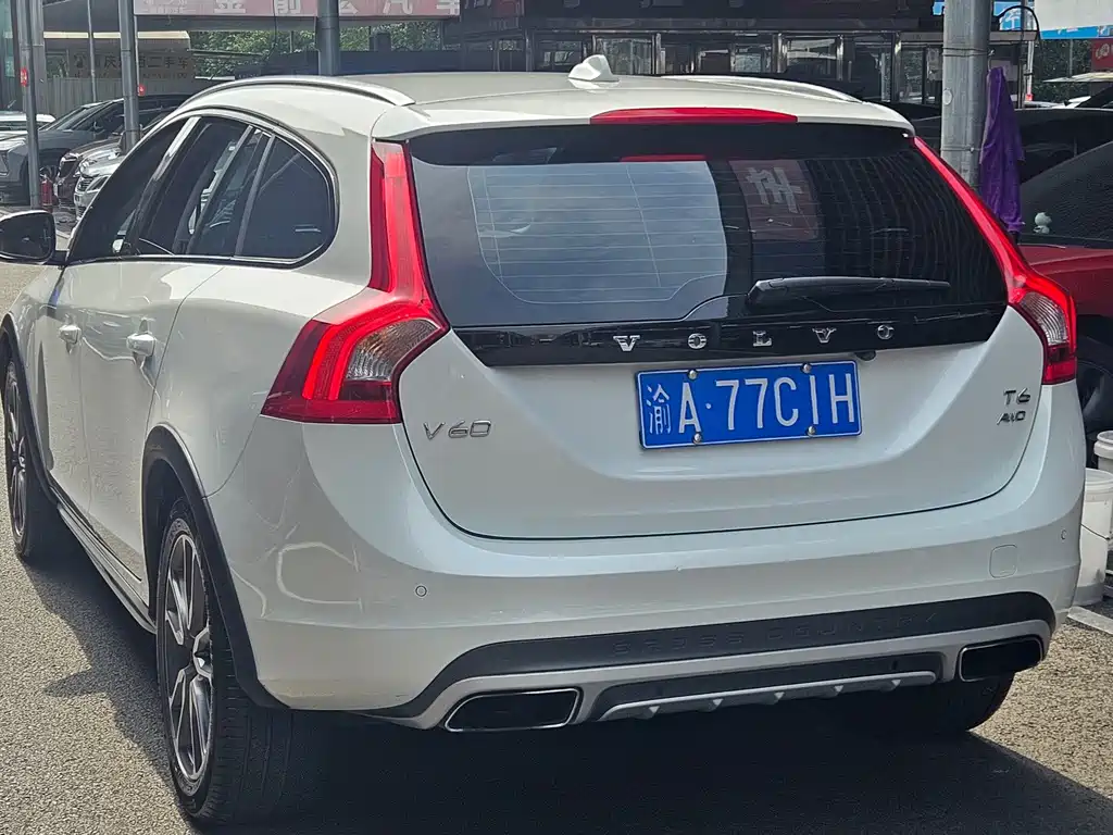 Volvo V60 — миниатюра 9