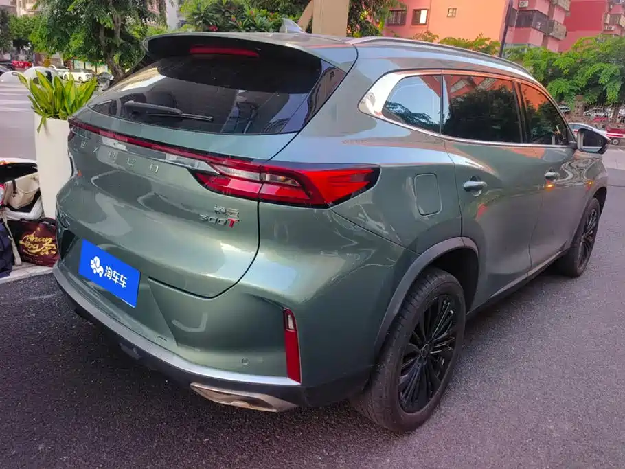 Exeed Lingyun — миниатюра 3