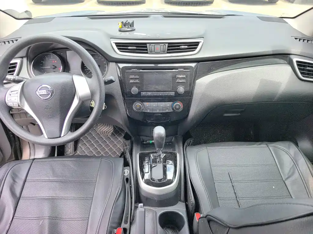 Nissan Qashqai — миниатюра 10