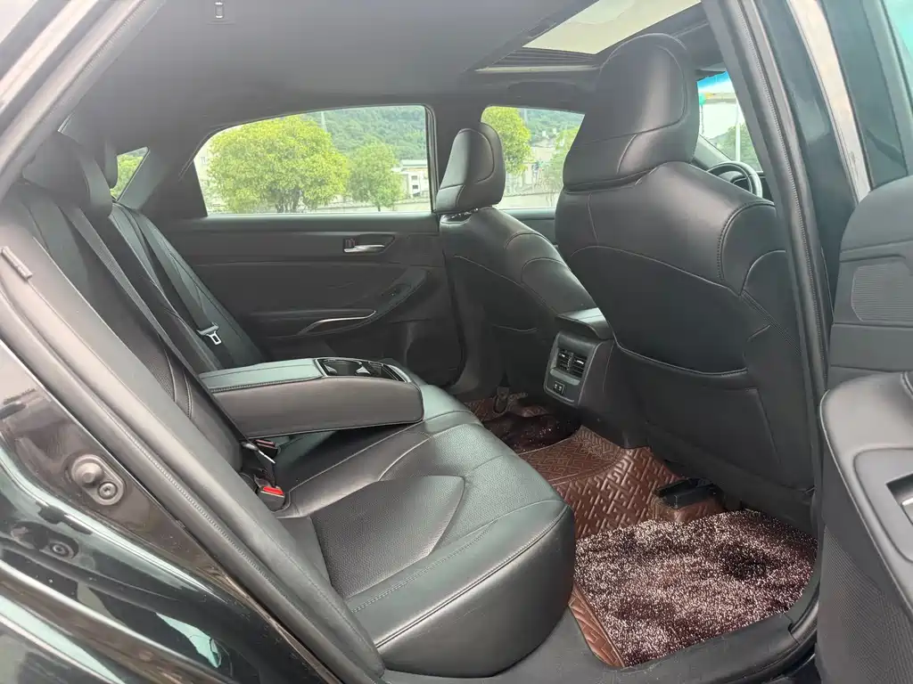 Toyota Avalon — миниатюра 14