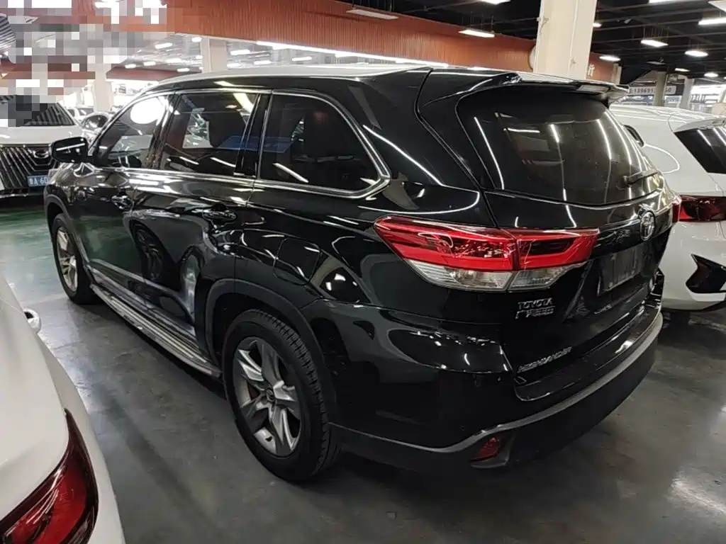 Toyota Highlander — миниатюра 5