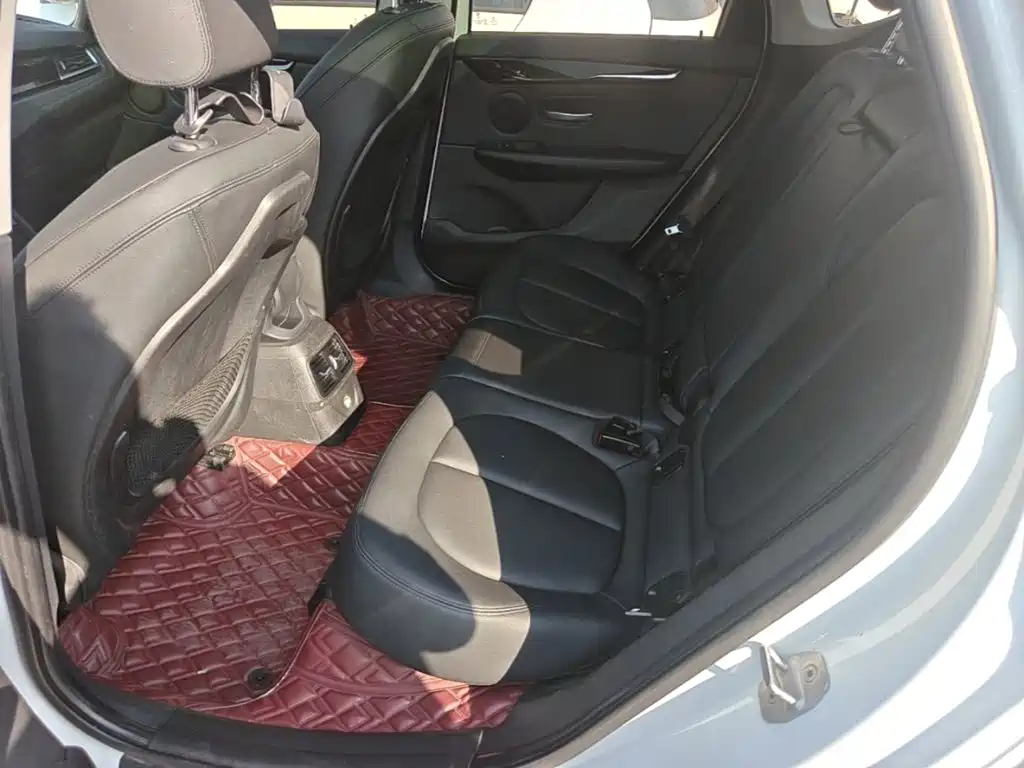 BMW 2 Series Active Tourer — миниатюра 17
