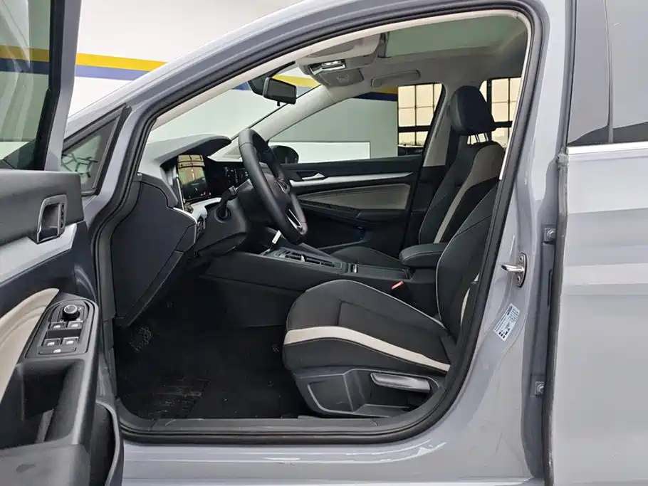 Volkswagen Golf — миниатюра 9