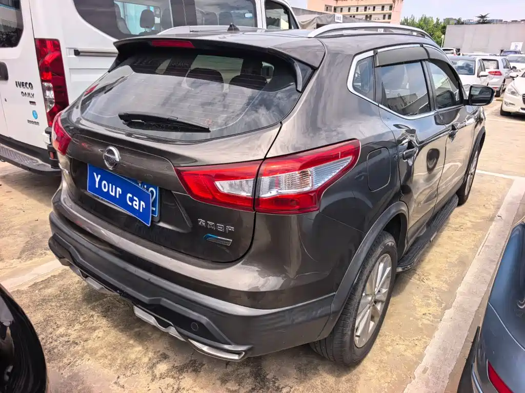 Nissan Qashqai — миниатюра 5
