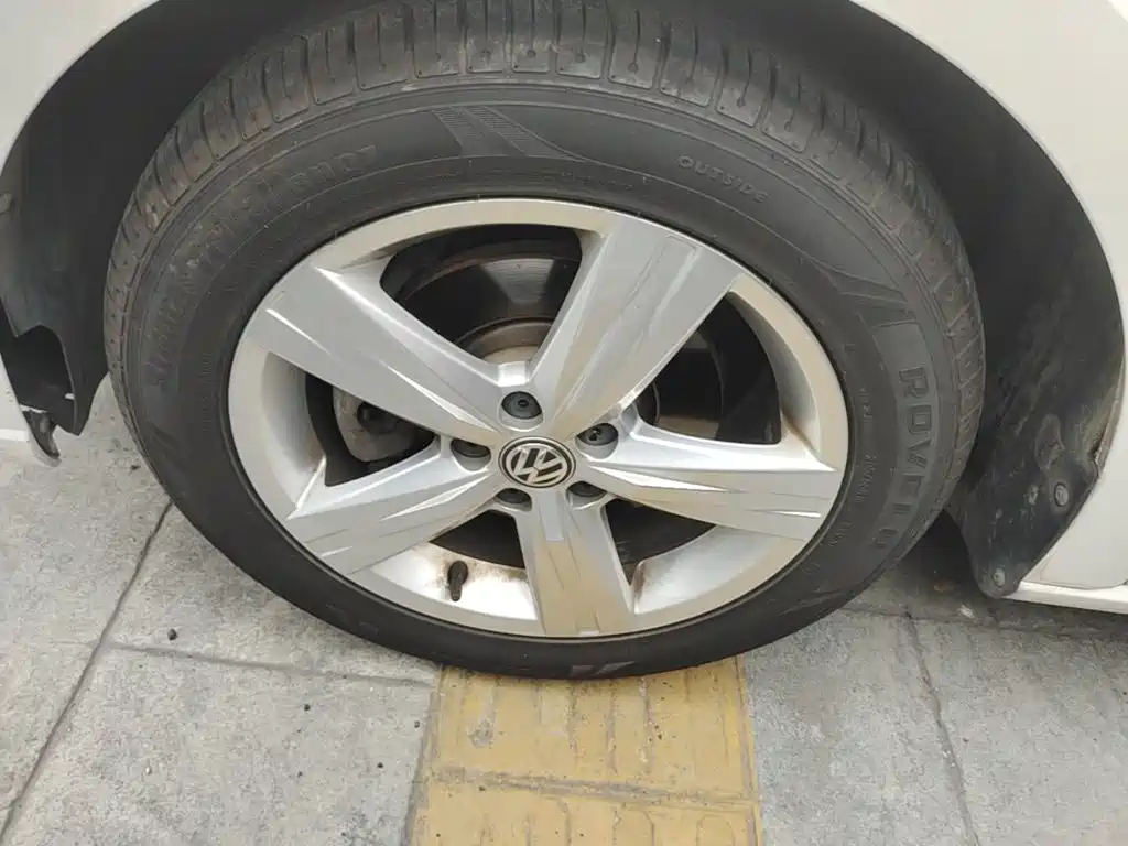 Volkswagen Lavida — миниатюра 23