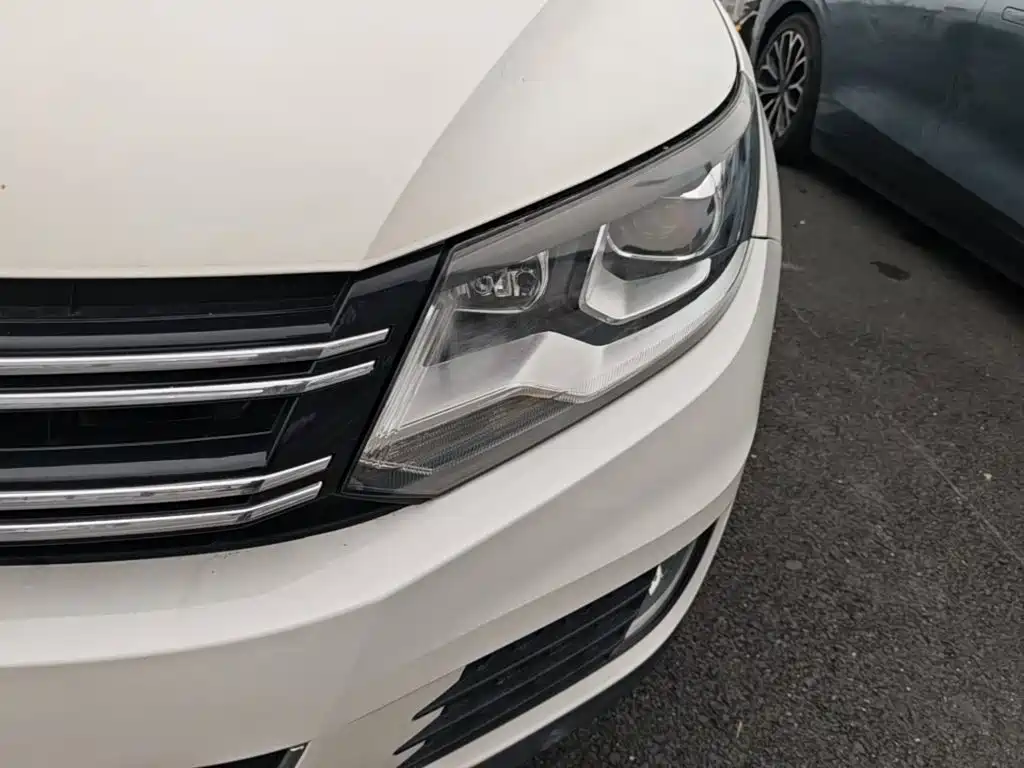 Volkswagen Tiguan — миниатюра 3
