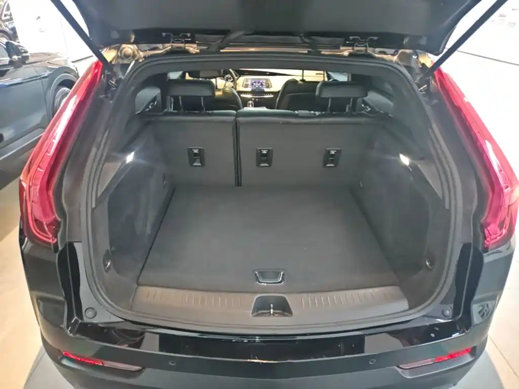 Cadillac XT4 — миниатюра 19