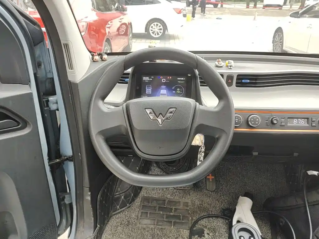 Wuling MINIEV — миниатюра 11