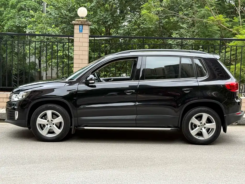 Volkswagen Tiguan — миниатюра 4