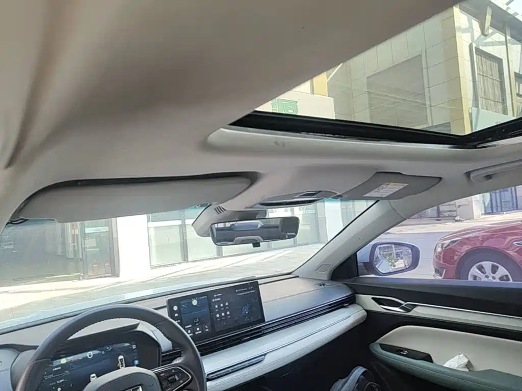Geely L HiP — миниатюра 18