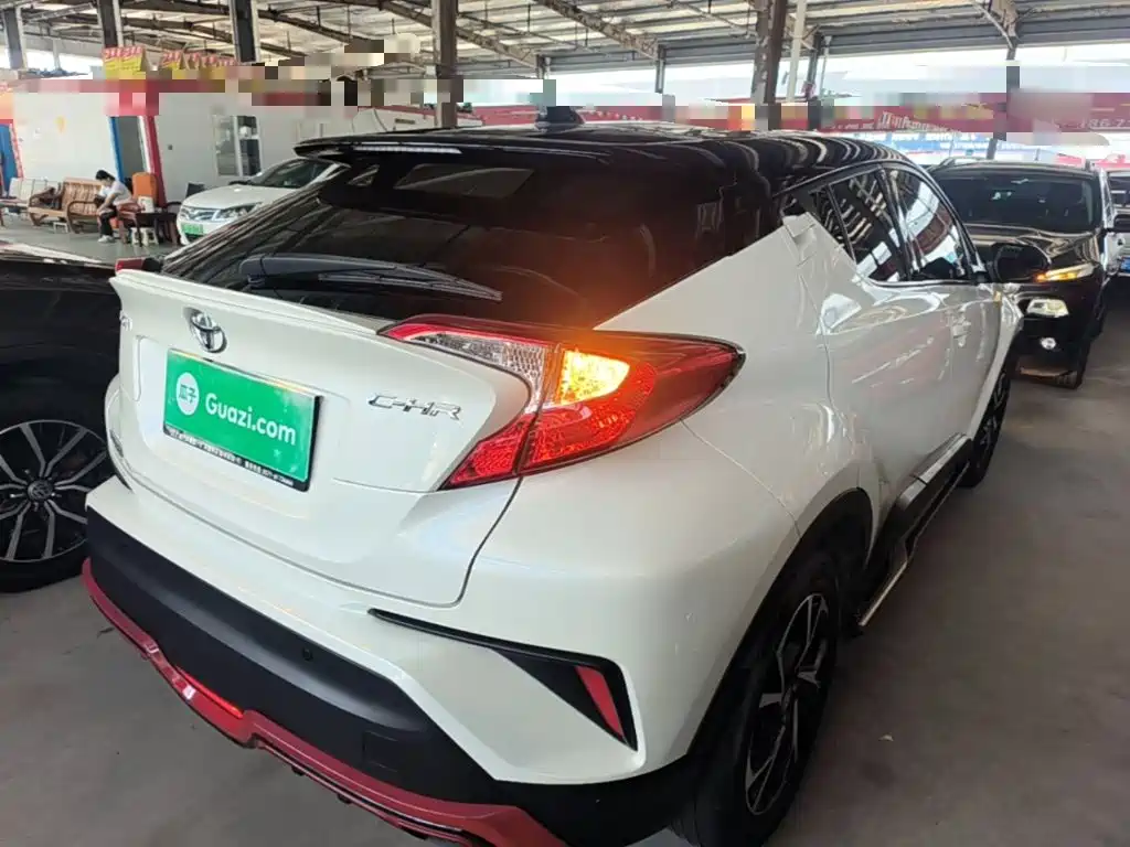 Toyota C-HR — миниатюра 7