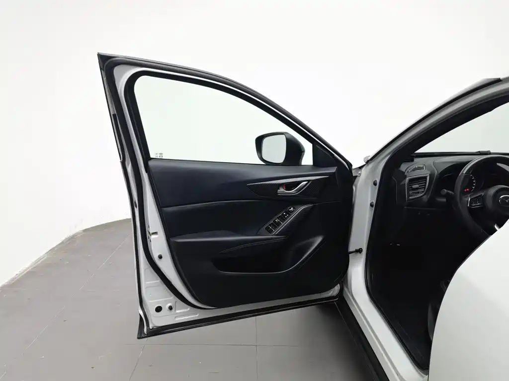 Mazda CX-4 — миниатюра 8