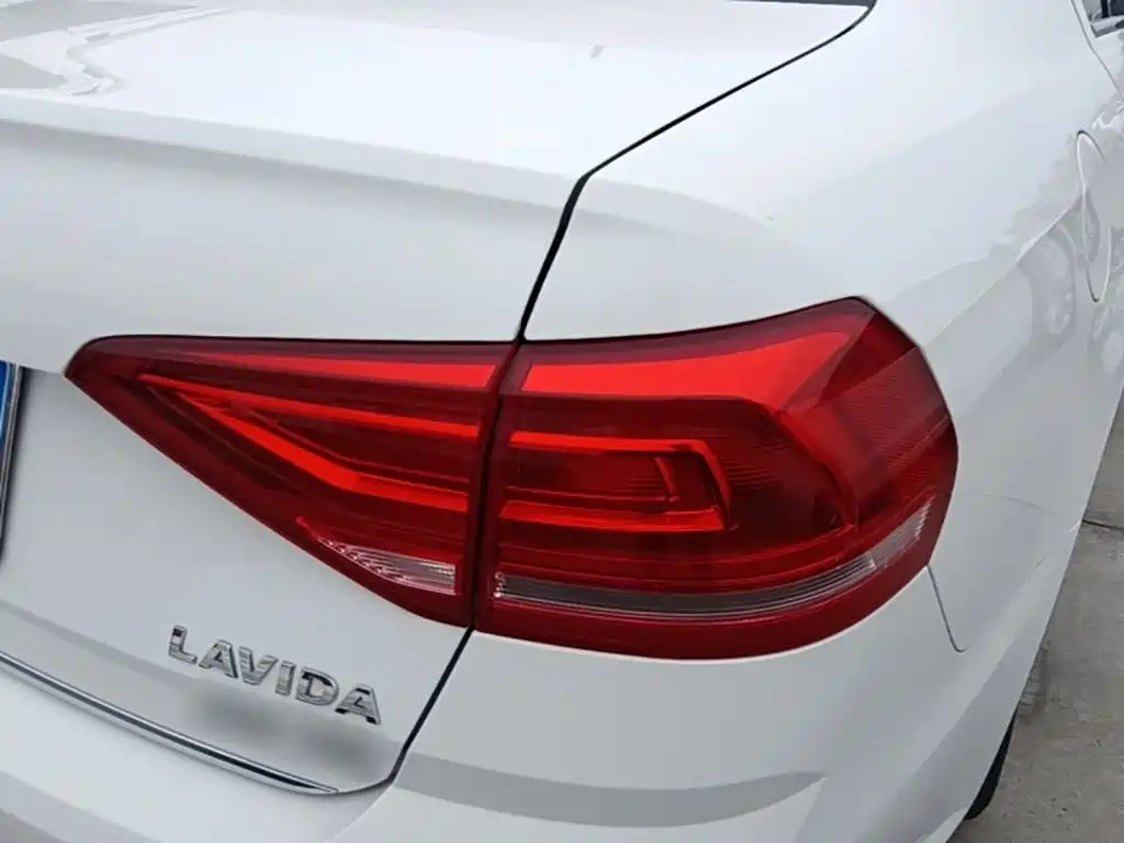 Volkswagen Lavida — миниатюра 8