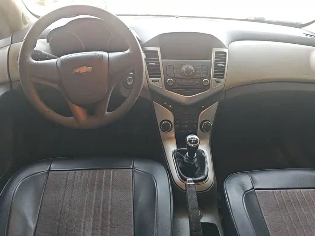 Chevrolet Cruze — миниатюра 10