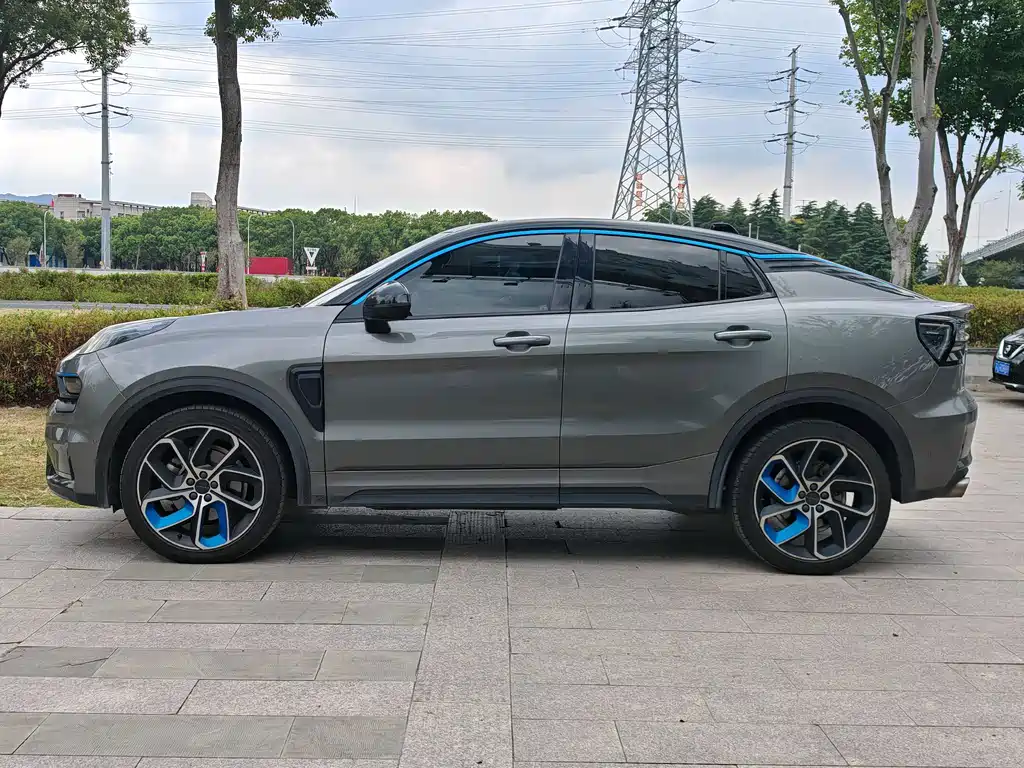 Lynk & Co 05 — миниатюра 4