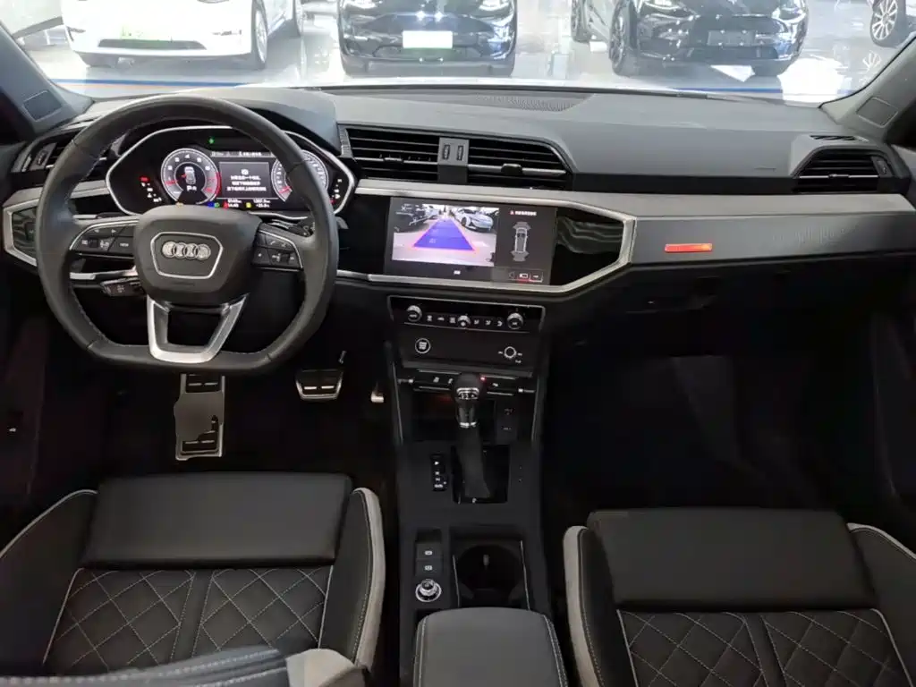 Audi Q3 — миниатюра 10