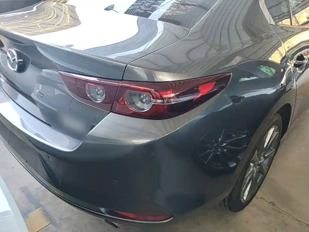 Mazda 3 Axela — миниатюра 8