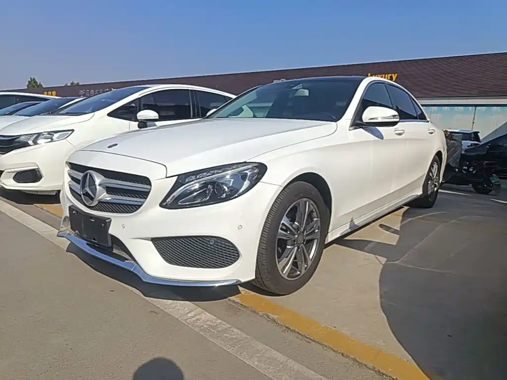 Mercedes-Benz C-Class — миниатюра 2