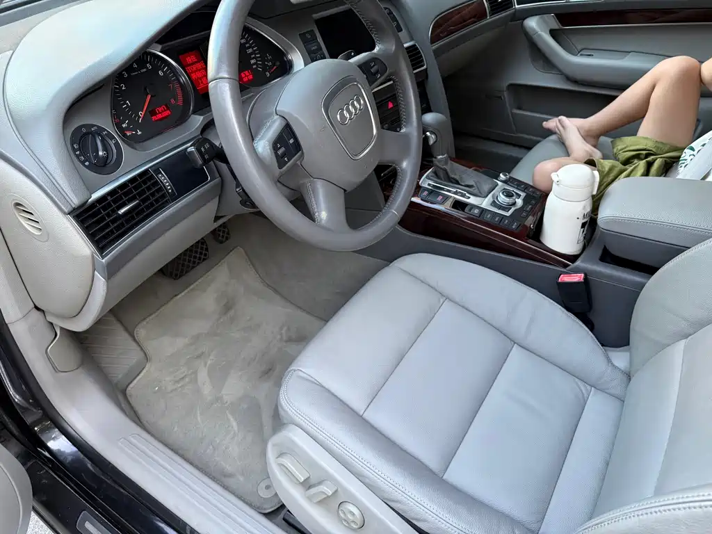 Audi A6L — миниатюра 4
