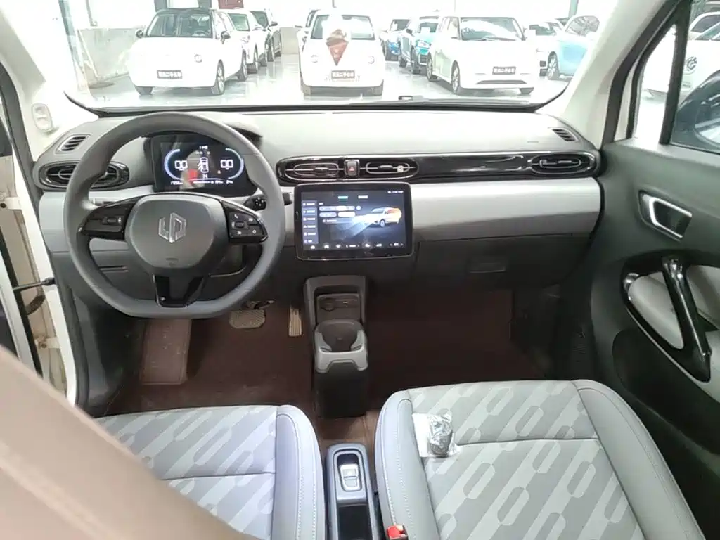 Leapmotor Leapmotor T03 — миниатюра 10