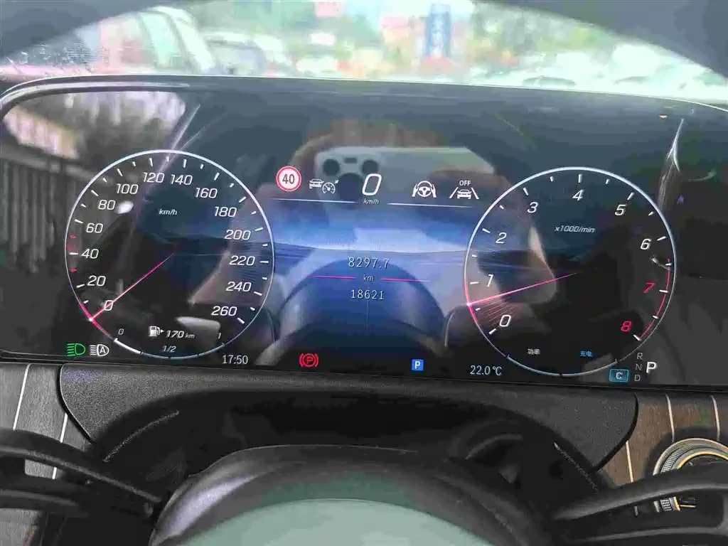 Mercedes-Benz E-Class — миниатюра 12