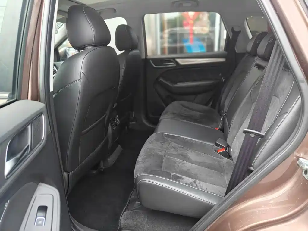 Roewe RX5 New Energy — миниатюра 11