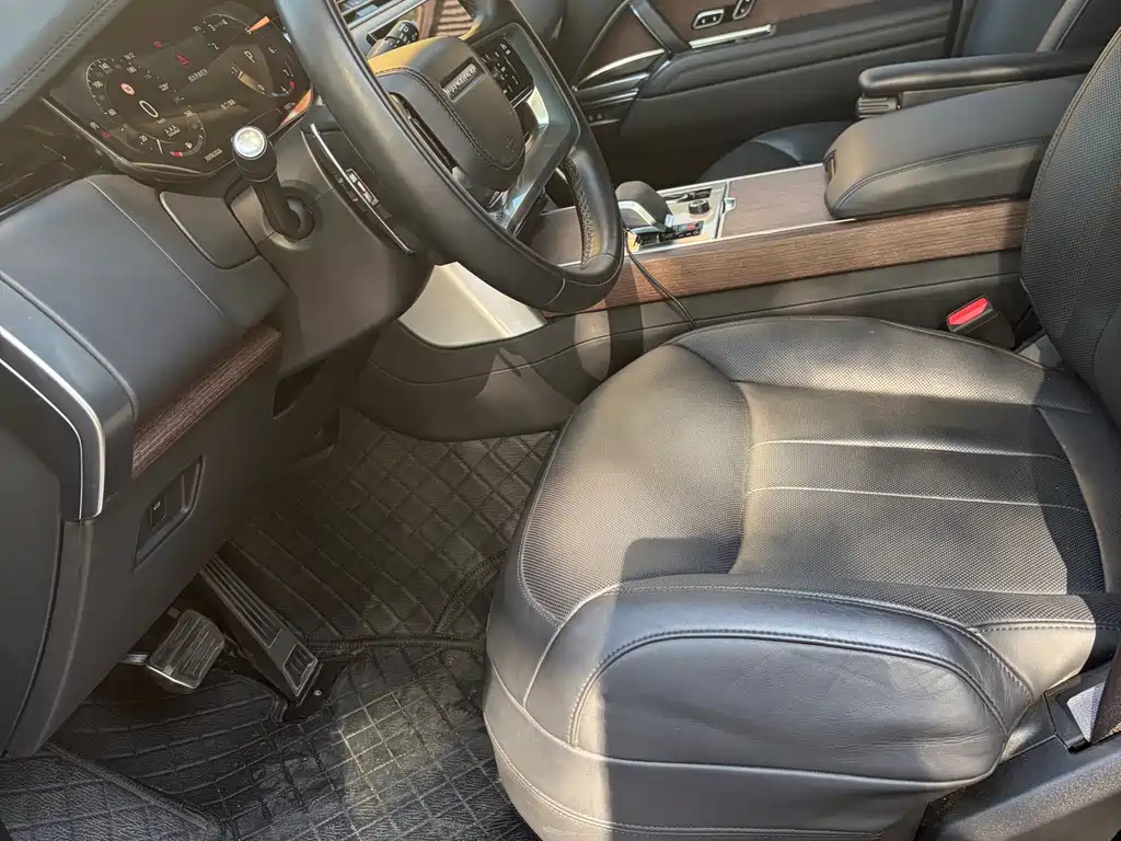 Land Rover Range Rover — миниатюра 13