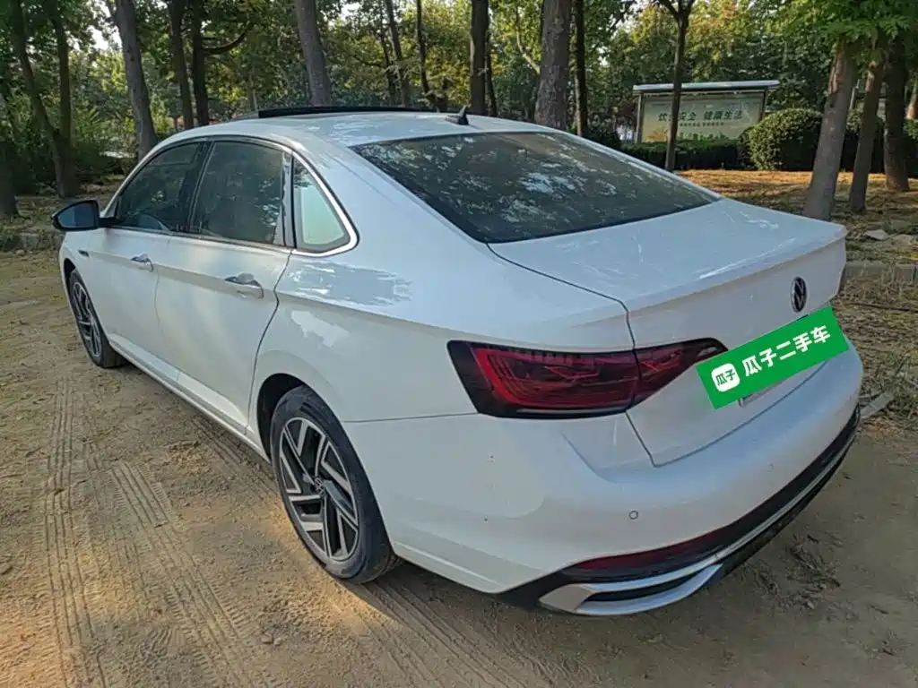 Volkswagen Sagitar — миниатюра 5