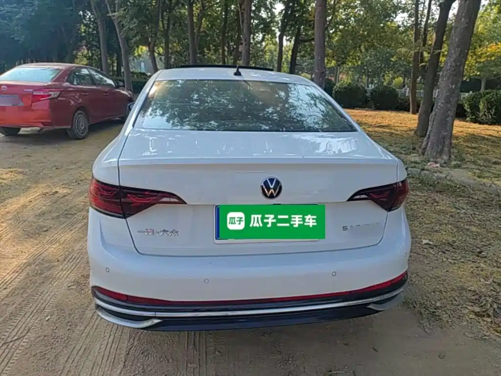 Volkswagen Sagitar — миниатюра 6