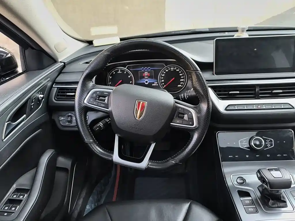 Hongqi Hongqi H5 — миниатюра 6