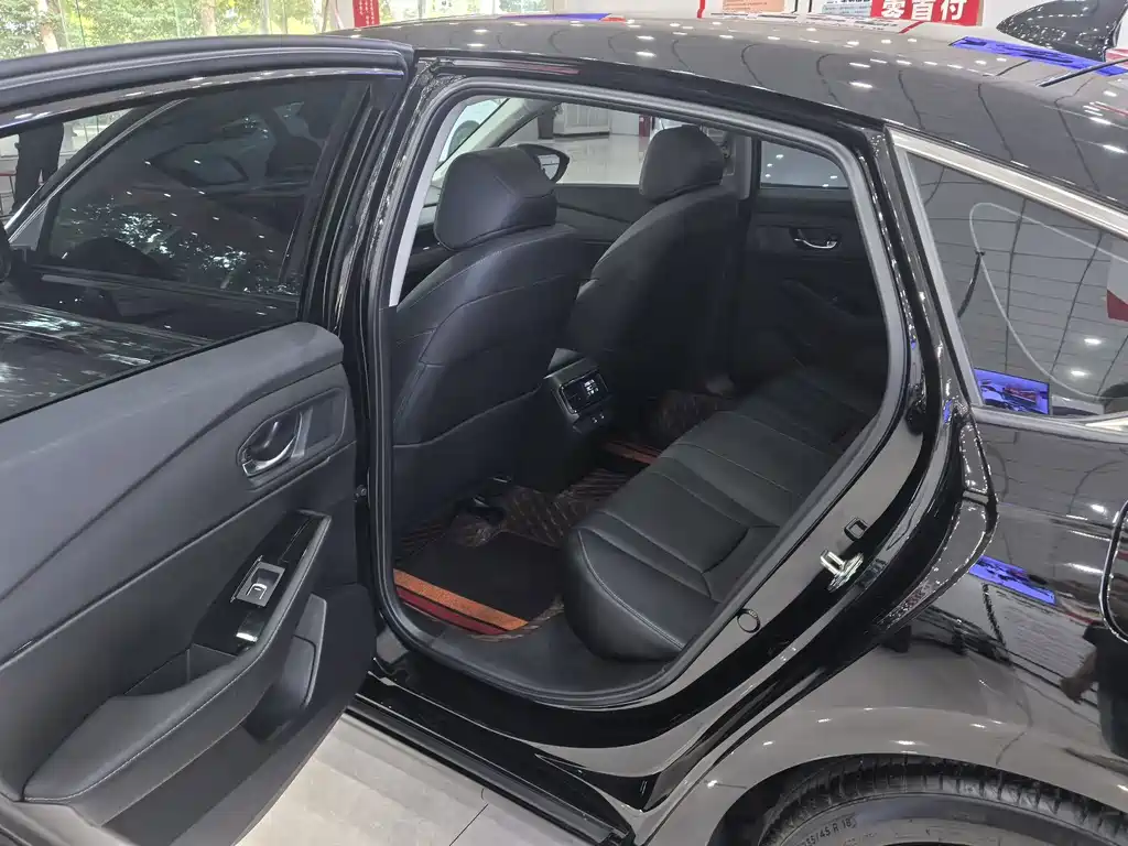 Honda Inspire — миниатюра 5