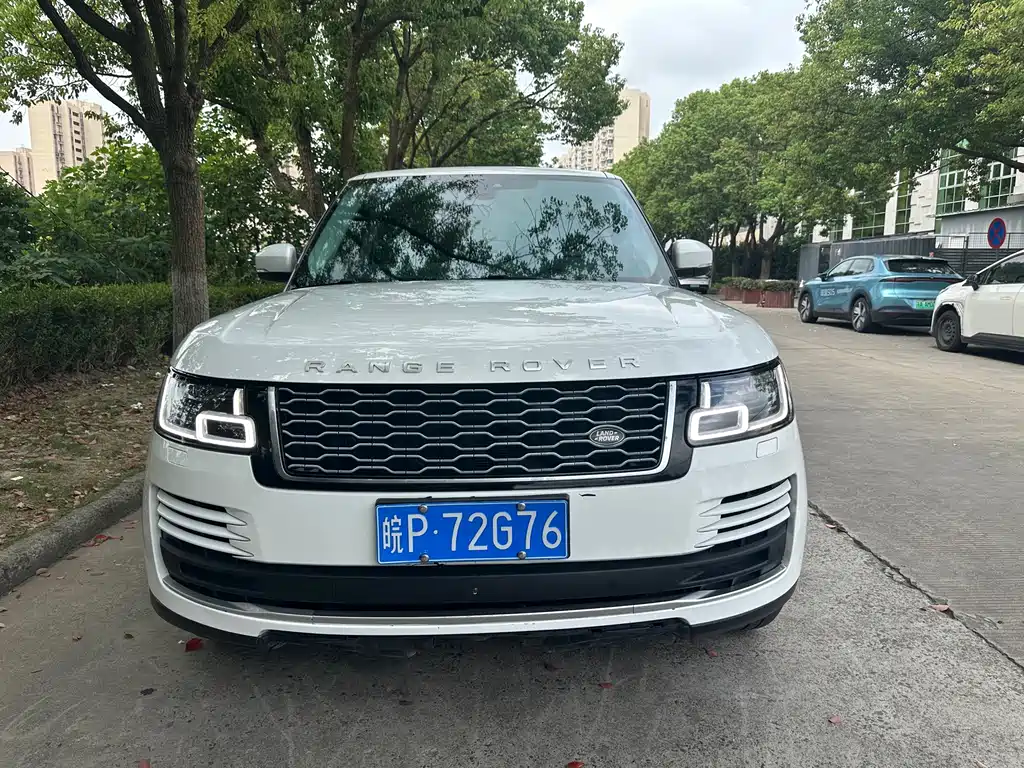 Land Rover Range Rover — миниатюра 5