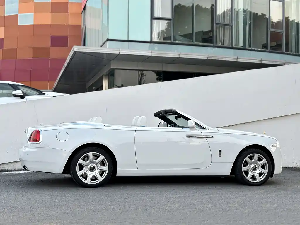 Rolls-Royce Dawn — миниатюра 4