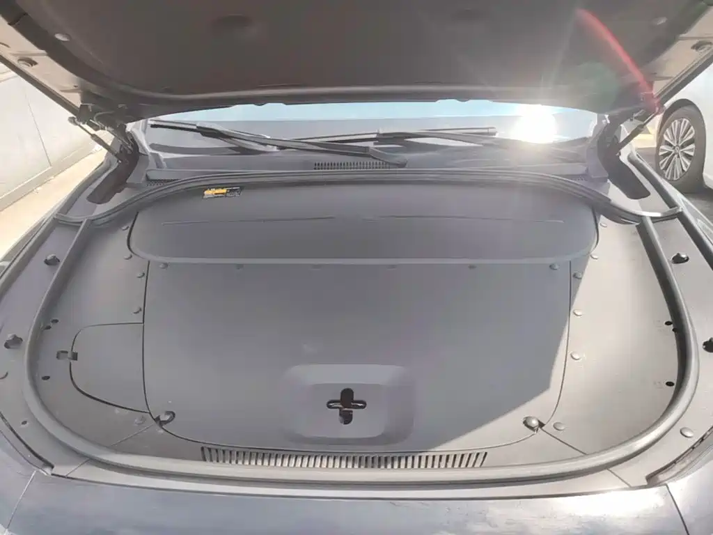 Li Auto Li ONE — миниатюра 20