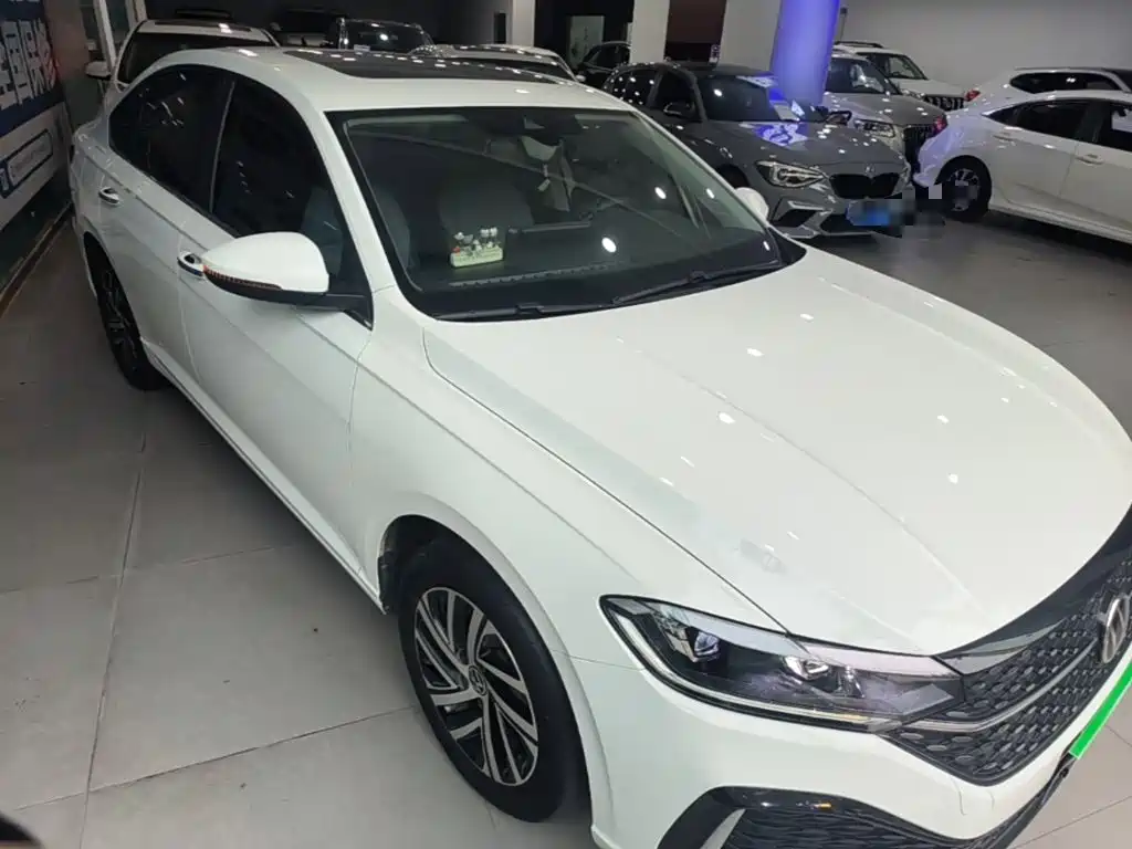 Volkswagen Lavida — миниатюра 4