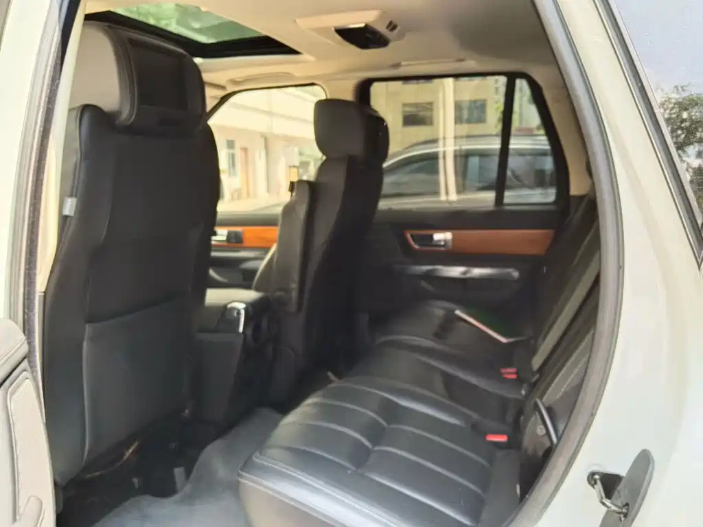 Land Rover Sport — миниатюра 7