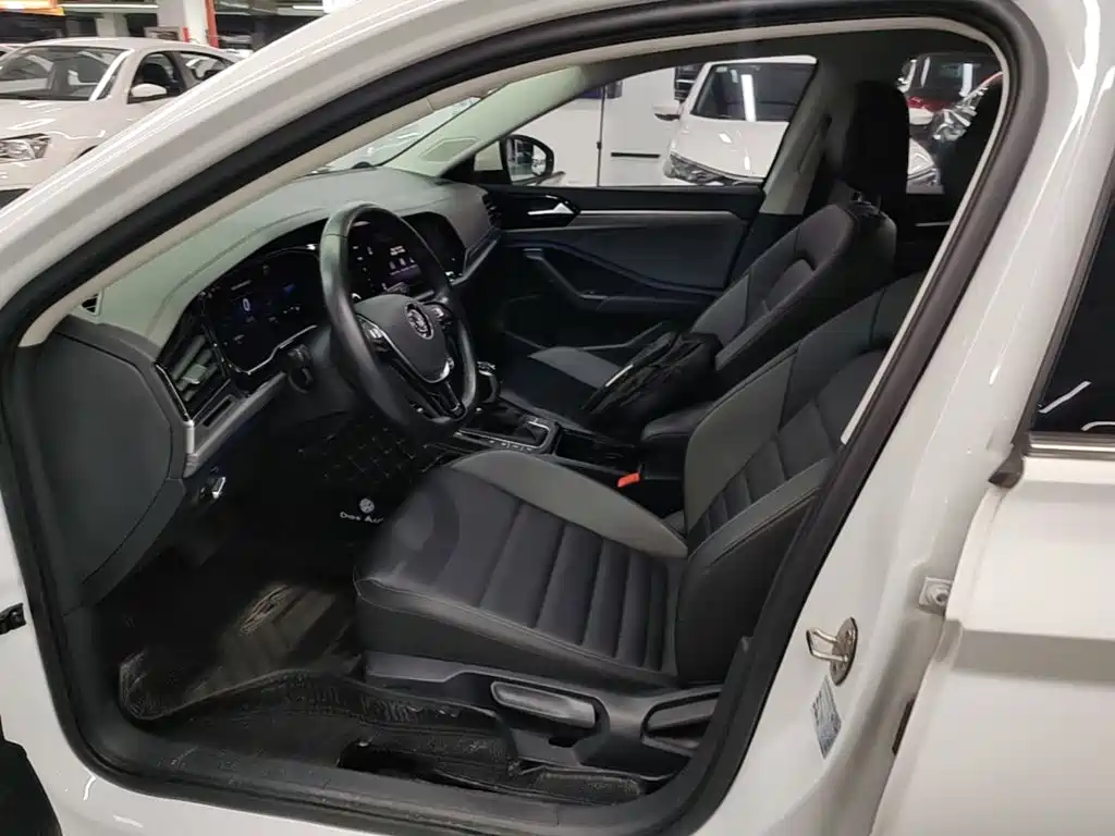Volkswagen Sagitar — миниатюра 15