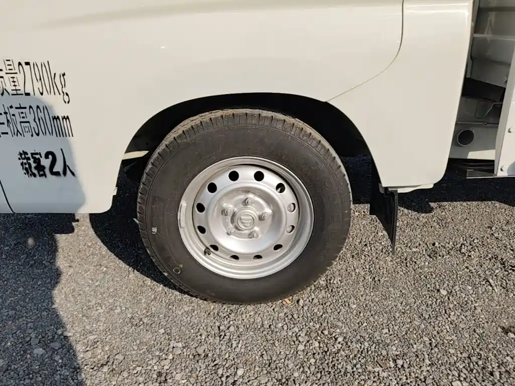 Foton Xiangling M New Energy — миниатюра 23