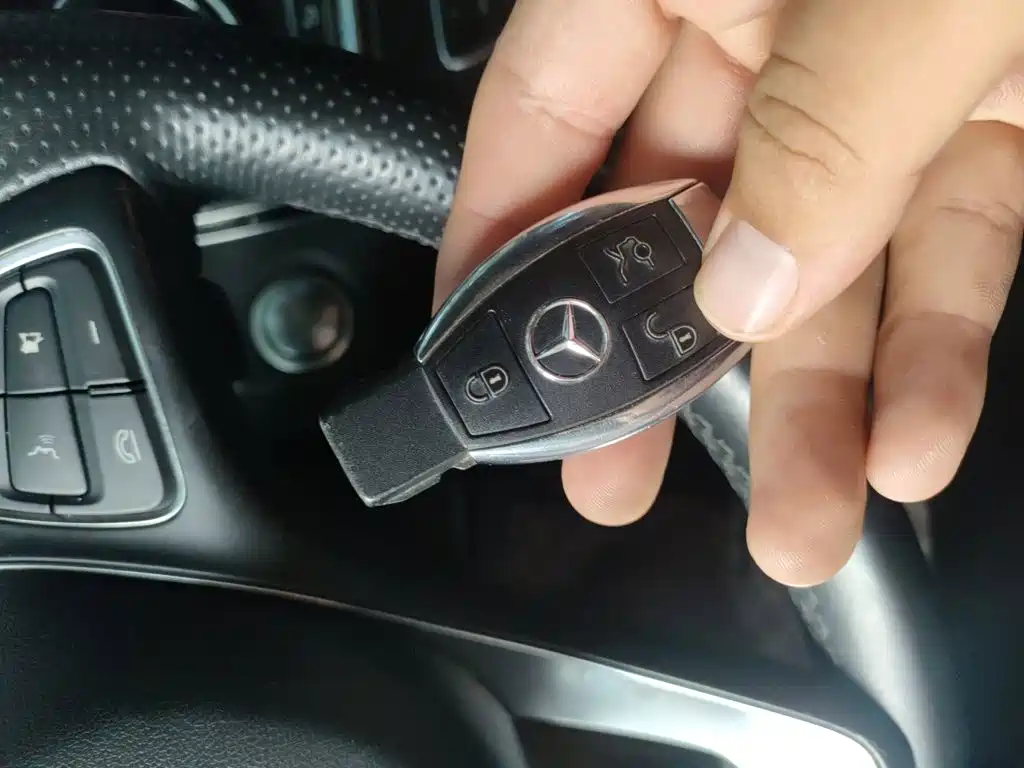 Mercedes-Benz C-Class — миниатюра 12