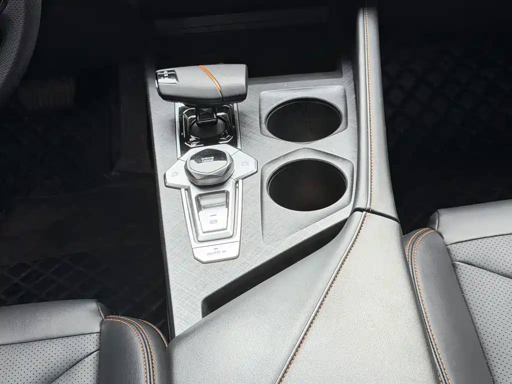 Changan UNI-V — миниатюра 14
