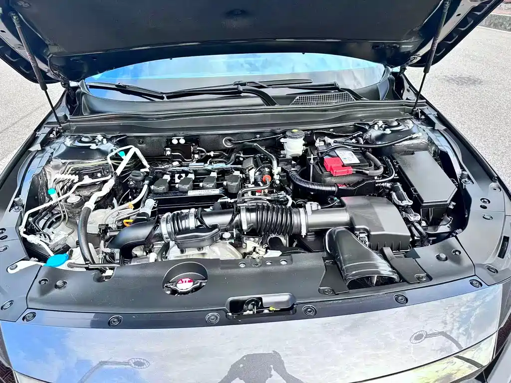 Honda Accord — миниатюра 17